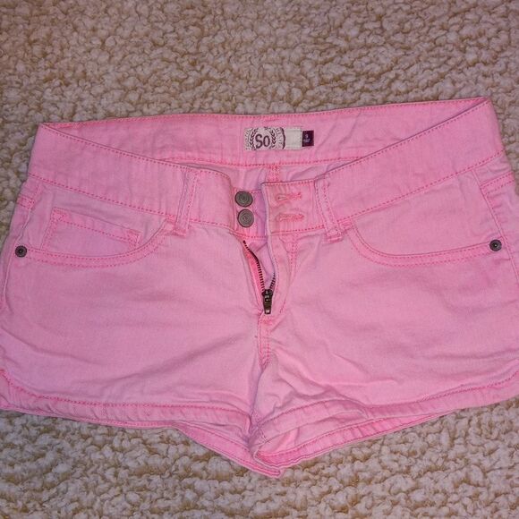 SO Shorts  - Picture 1 of 5